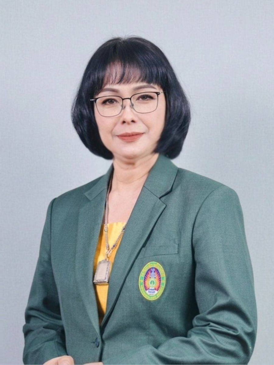 นางนับวรรณ เอมนุกูลกิจ