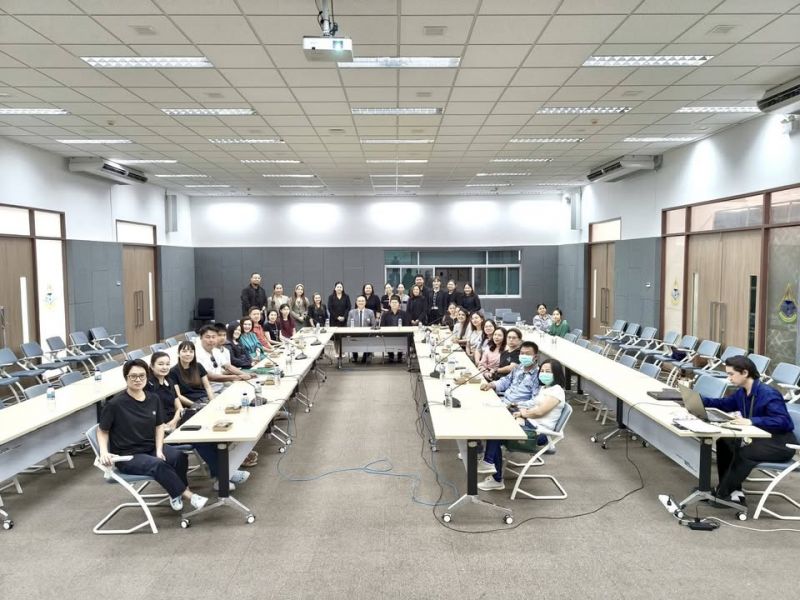 ðPhetchaburi Rajabhat University Demonstration School: Parent Meeting to Strengthen Home-School Relations (Cla…