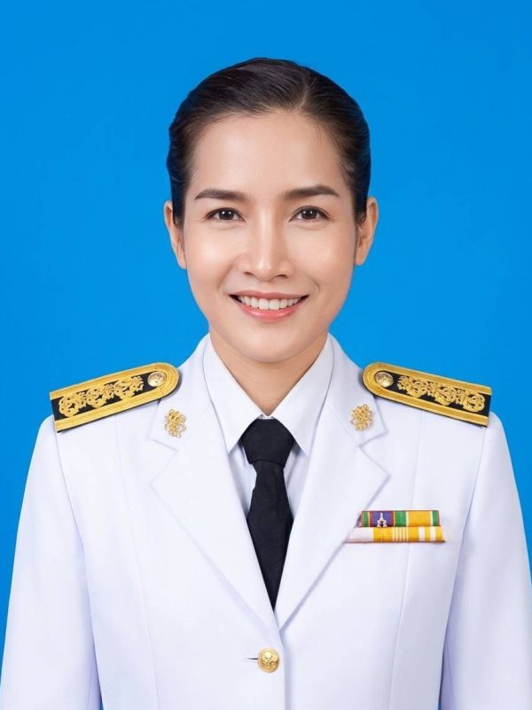 นางเสาวภา พงษ์พิพัฒน์